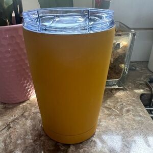 The Spring Shop Sunflower Yellow Travel Insulated Tumbler with Lid